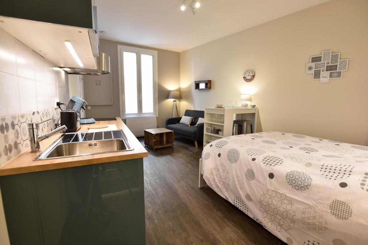 ארל Studio Cosy Abondance Au Coeur Du Centre Historique -Wifi-Coin Chambre מראה חיצוני תמונה